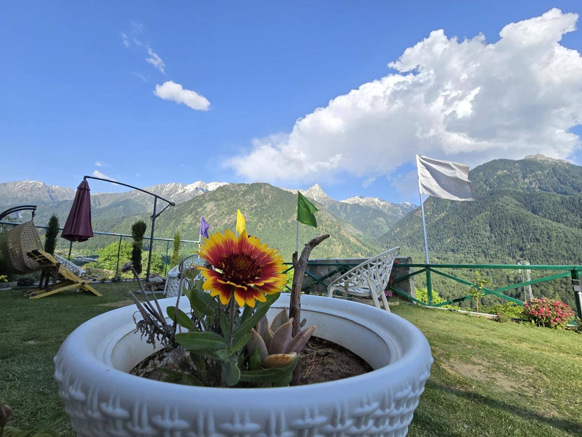 Cliff Cottage Pahalgam, Kashmir Batakut Exterior foto
